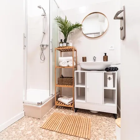 Cosy Avec Place De Parking Prive Апартаменты